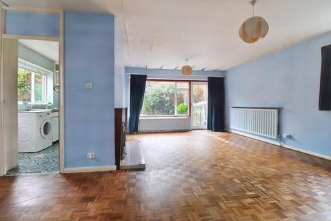 2 Birches Close, Crowborough, TN6 2UP