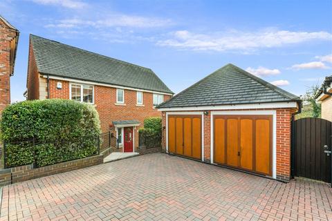 5 bedroom detached house for sale, Clementine Drive, Nottingham