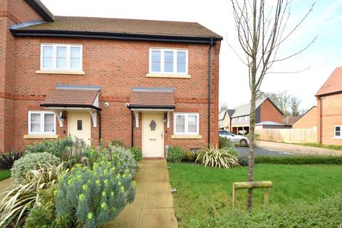 2 bedroom end of terrace house for sale, Aspen Road, High Wycombe, HP10