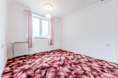 1 bedroom apartment for sale, Flat 11, Fairburn House, Regent Crescent, Horsforth, Leeds, West Yorkshire