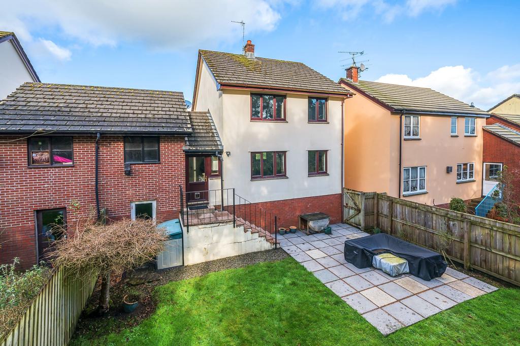Brook Meadow, South Molton 3 bed detached house for sale £270,000