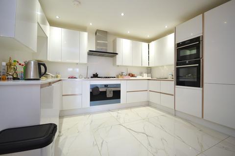 5 bedroom semi-detached house to rent - Bowes Road, London, W3 7AA