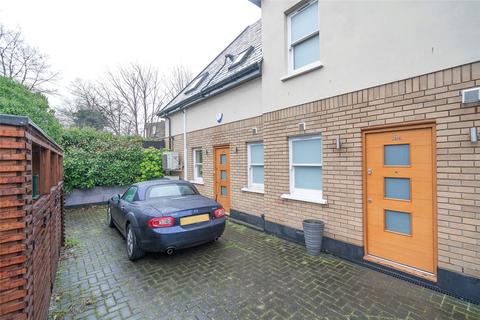 19b Ribblesdale Road, London, N8 7EP