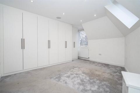 19b Ribblesdale Road, London, N8 7EP