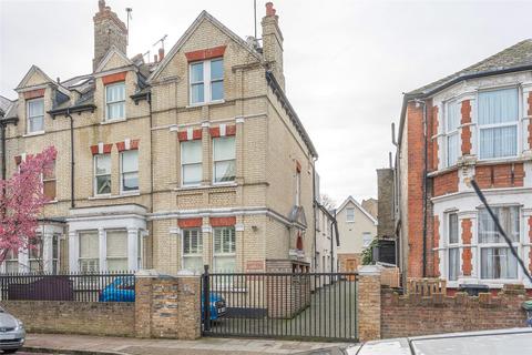 19b Ribblesdale Road, London, N8 7EP