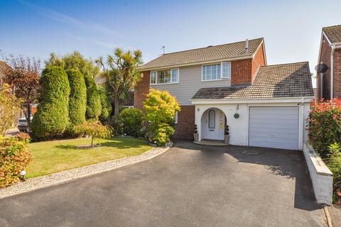 4 bedroom detached house for sale, Fitzpain Road, West Parley, Ferndown, BH22