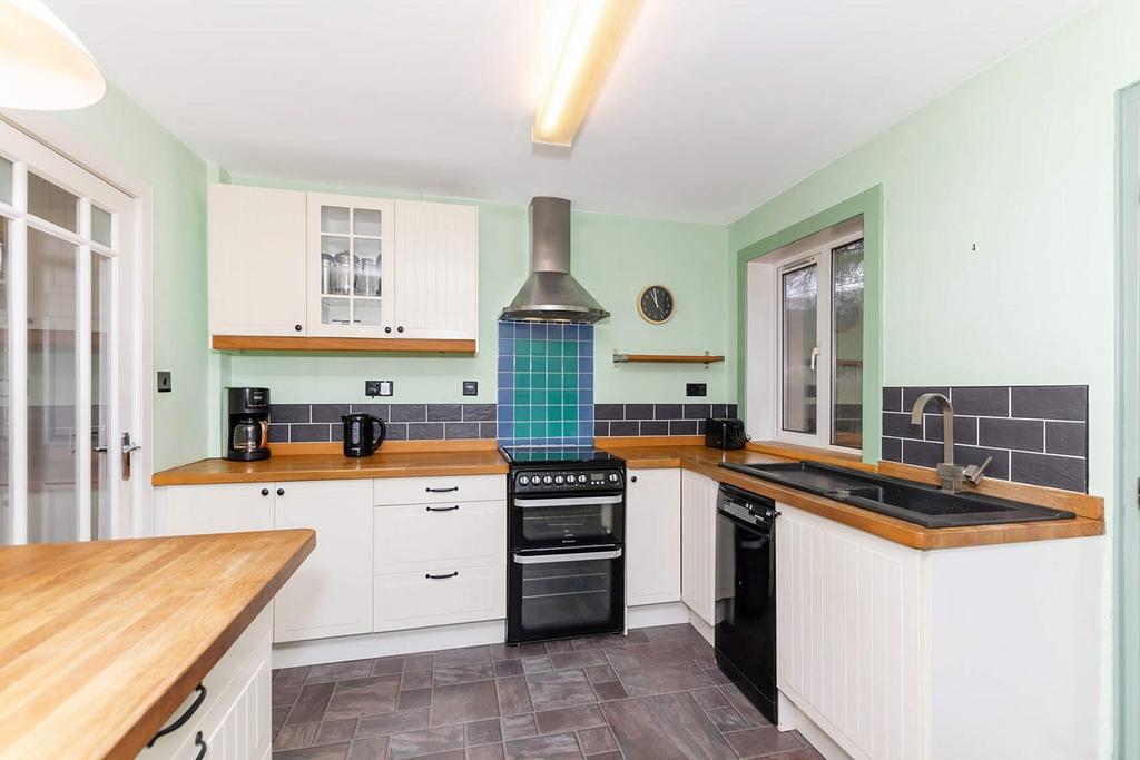 Drummond Place, Callander, FK17 3 bed semidetached bungalow for sale