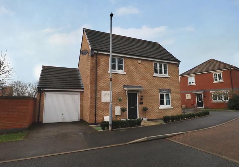 Mulberry Way, Hinckley, Leicestershire, LE10 0WJ 3 bed detached house