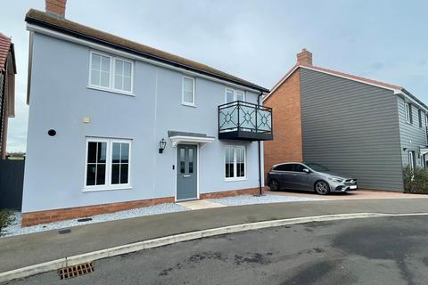 5 bedroom detached house for sale, The Creek, Walton on the Naze, CO14