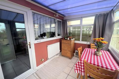 2 bedroom semi-detached house for sale, Rochford Way, Walton on the Naze, CO14