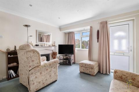 2 bedroom semi-detached house for sale - Butterfly Crescent, Evesham WR11