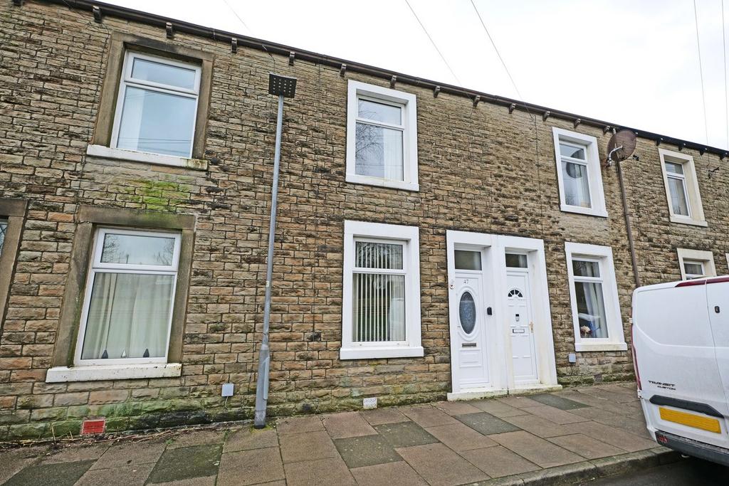 Harrison Street, Barnoldswick, BB18 2 bed terraced house for sale £