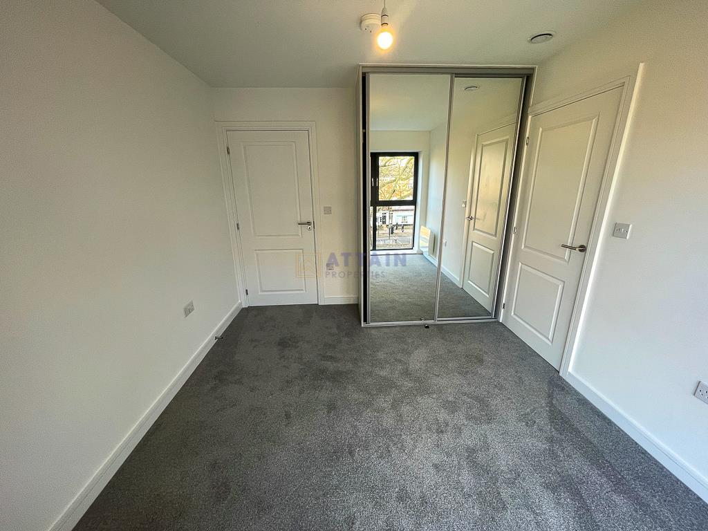 Bedroom 1 Flip.jpg
