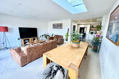 9 Stokesley Road, Nunthorpe, Middlesbrough, TS7 0NB