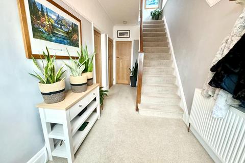 9 Stokesley Road, Nunthorpe, Middlesbrough, TS7 0NB