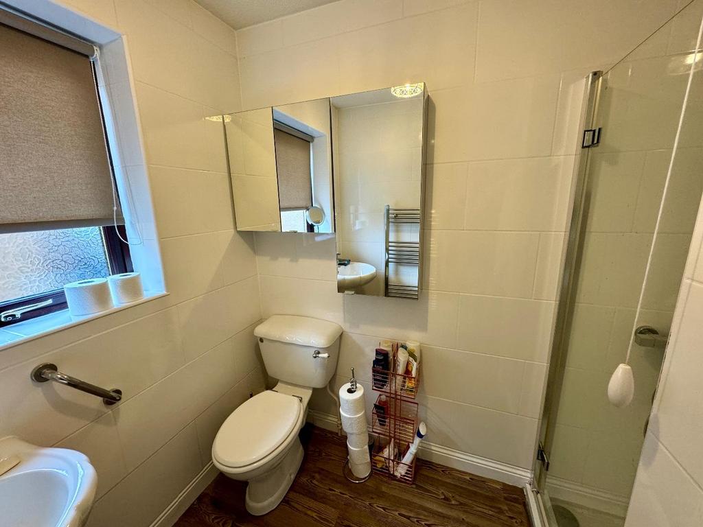 Shower room/w.c.