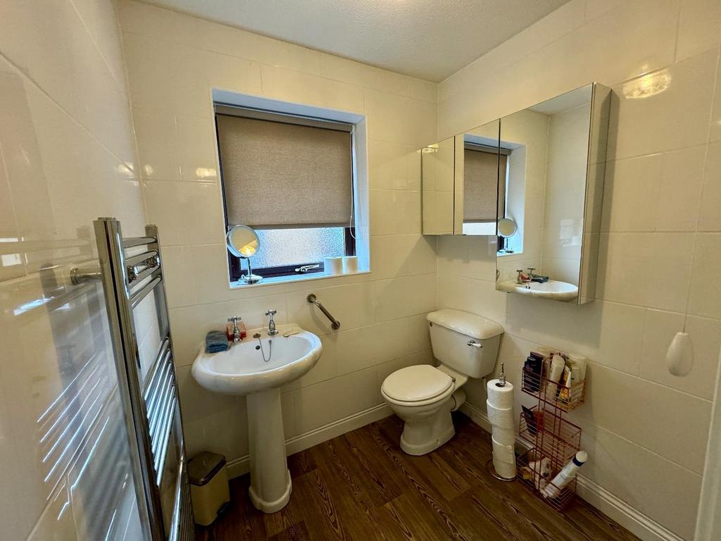 Shower room/w.c.
