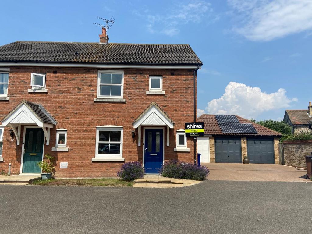 Blenheim Close, West Row IP28 3 bed semidetached house for sale £245,000