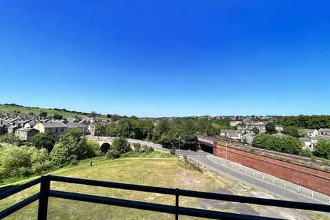 1 bedroom flat for sale, Ledgard Wharf, Mirfield WF14