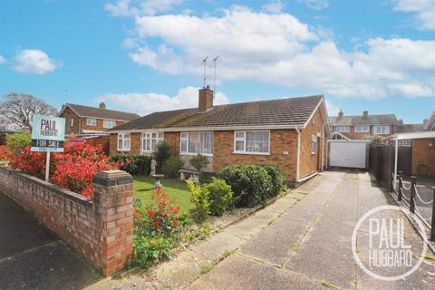 2 Cunningham Way, Lowestoft, NR33 7DD