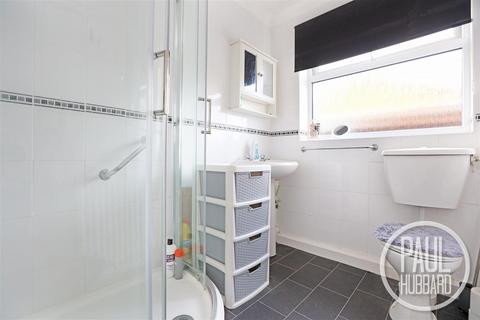 2 Cunningham Way, Lowestoft, NR33 7DD