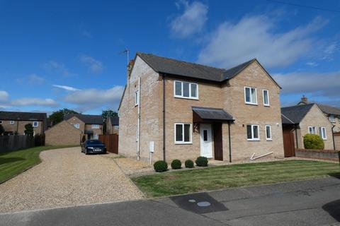 4 bedroom detached house to rent, Paddock Street, Soham CB7