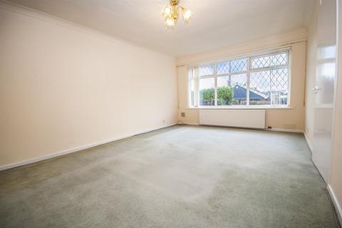 2 Bodiam Road, Greenmount, Bury, BL8 4DW