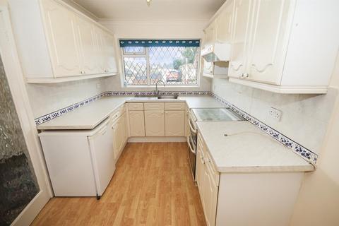 2 Bodiam Road, Greenmount, Bury, BL8 4DW