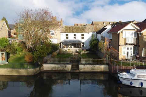4 bedroom townhouse for sale, Woolpack Lane, St. Ives