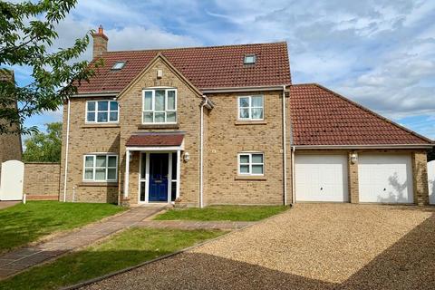 5 bedroom detached house to rent, The Briars, Isleham CB7