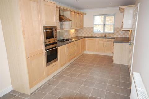 5 bedroom detached house to rent, The Briars, Isleham CB7