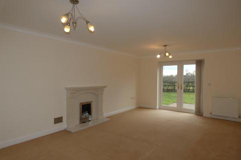 5 bedroom detached house to rent, The Briars, Isleham CB7