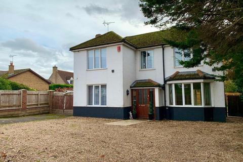 3 bedroom detached house for sale, Broom Road, Lakenheath IP27