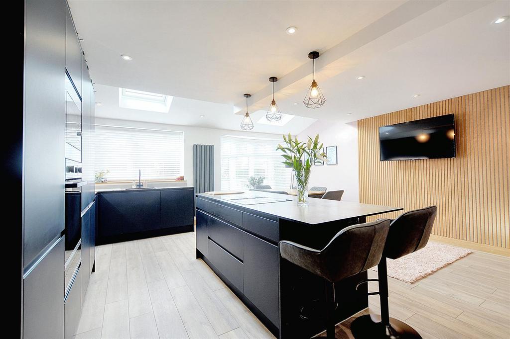 Living/Dining Kitchen