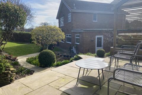 4 bedroom detached house for sale, Over Hall Park, Mirfield WF14