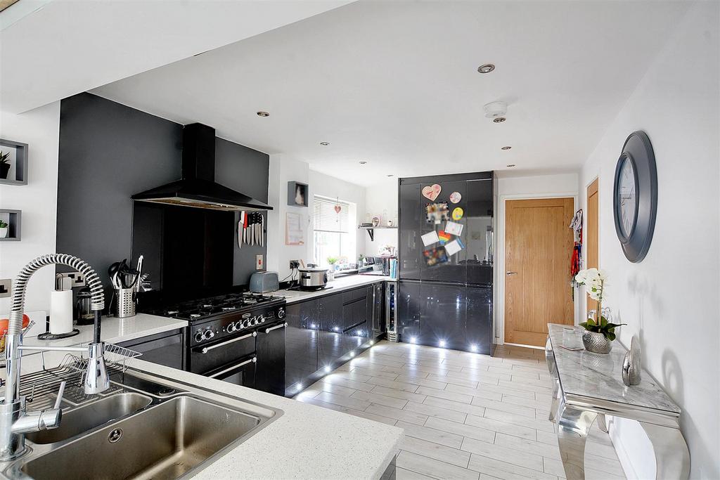 Dining/Living Kitchen