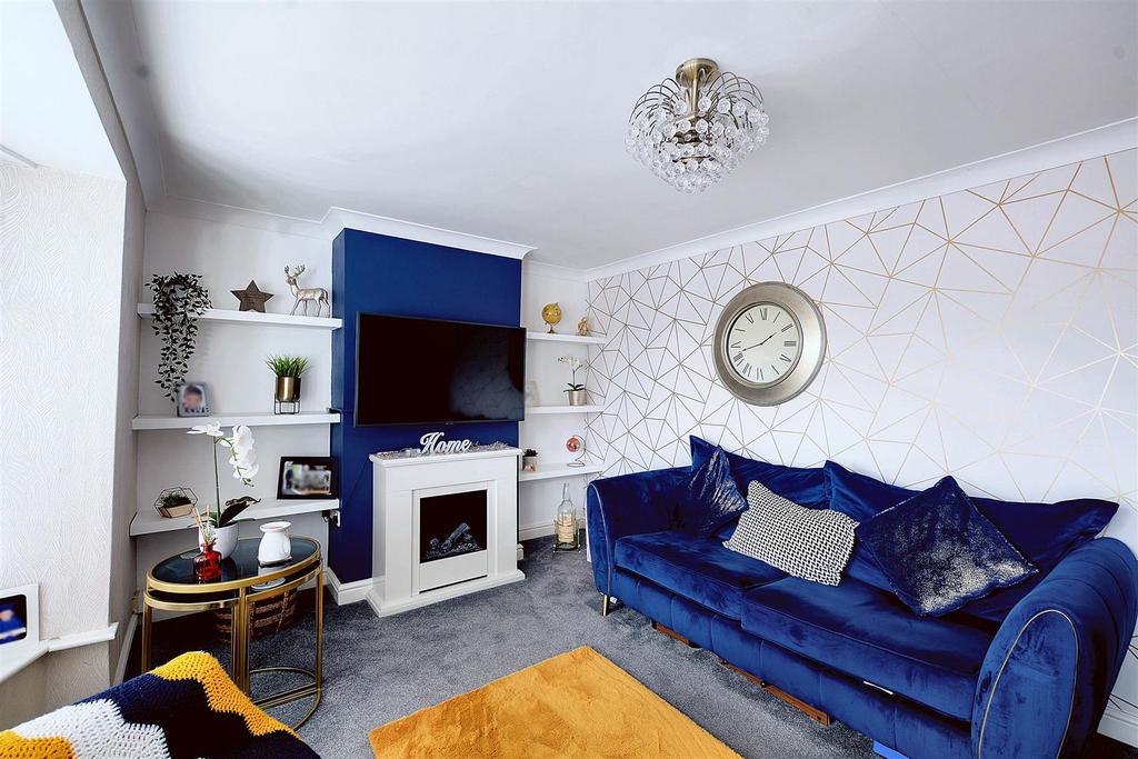 Lounge/Sitting Room