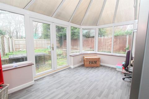 8 Paston Close, Wallington, SM6 7ED