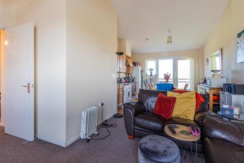 2 bedroom apartment for sale, Jim Driscoll Way, Cardiff CF11
