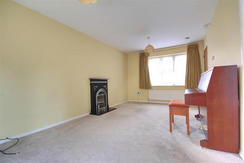 2 bedroom end of terrace house for sale, Harvest Court, St. Ives