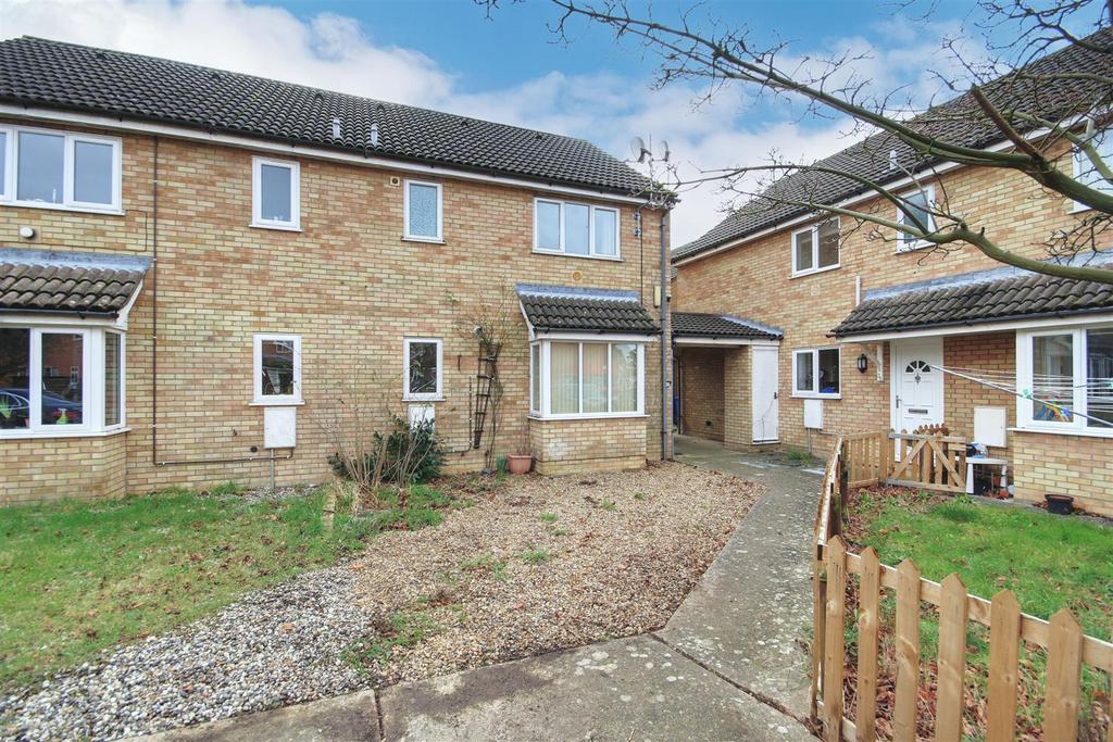 Derwent Close, St. Ives 1 bed cluster house for sale £175,000