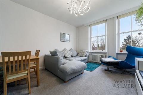 2 bedroom apartment to rent, Mapesbury Road, Willesden, NW5