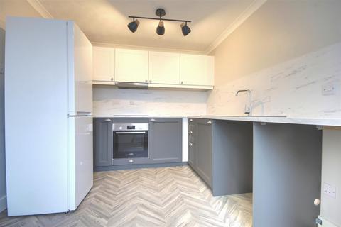 2 bedroom apartment for sale, The Brambles, Limes Park Road, St. Ives