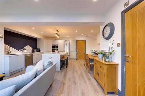 7 Slindon Road, Worthing, BN14 9LJ