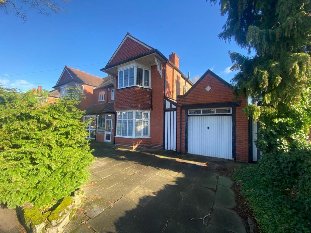 Mayfield Road, Wylde Green, Sutton... 4 bed semidetached house for