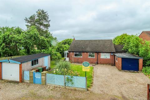 3 bedroom detached bungalow for sale, High Street, Wakefield WF4