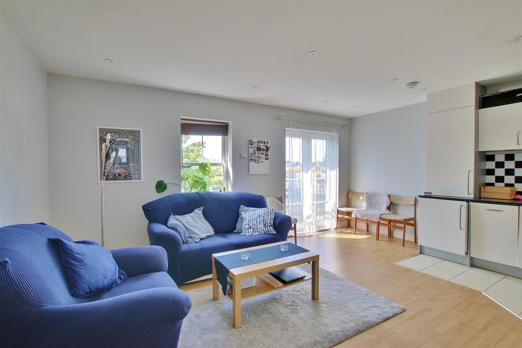 Ramsey Road, St. Ives 2 bed apartment for sale £225,000