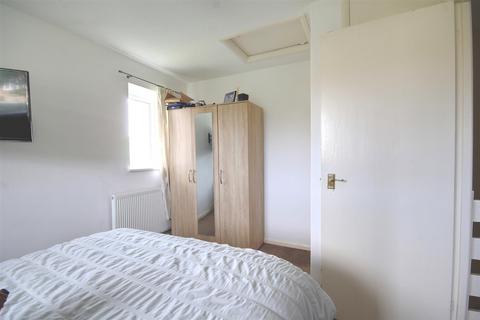 40 Bure Close, St Ives, PE27 3FE
