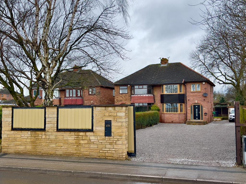 Pontefract Road, Cudworth, Barnsley 3 bed semidetached house £259,999