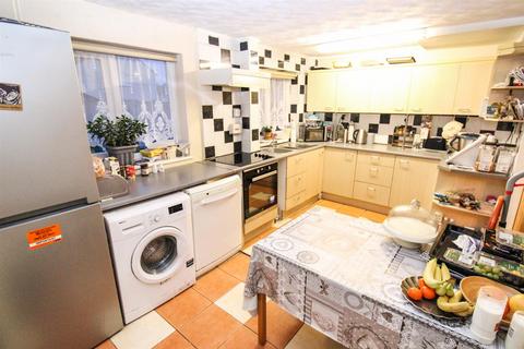 4 Bentley Walk, Corby, NN18 0PG